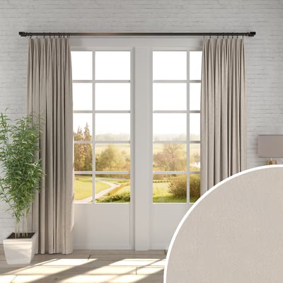 Vorhang Blackout am Fenster mit Stoffdetail